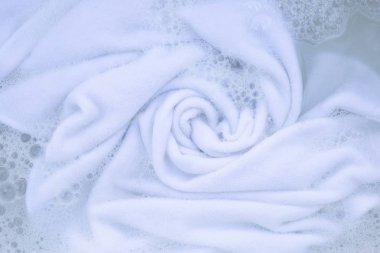 Yıkamadan önce bezi ıslat, beyaz bez.