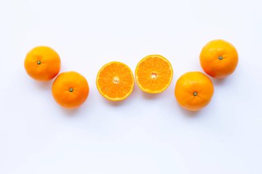 Beyaz taze portakal narenciye meyve.