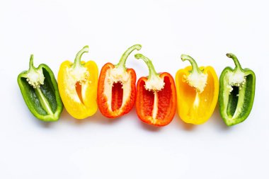 Beyaz üzerine tatlı biber.