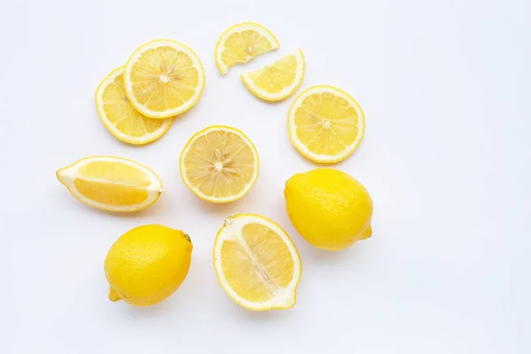 Limón sobre fondo blanco. — Foto de Stock