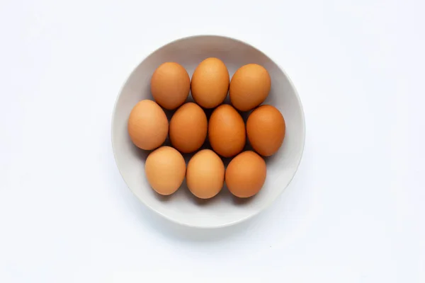 Яйца на белом фоне . — стоковое фото
