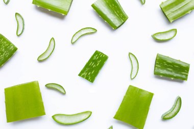 Beyaz dilimler ile Aloe vera adet