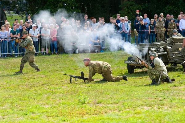 Enschede Países Bajos Septiembre 2018 Soldados Luchando Disparando Durante Espectáculo —  Fotos de Stock