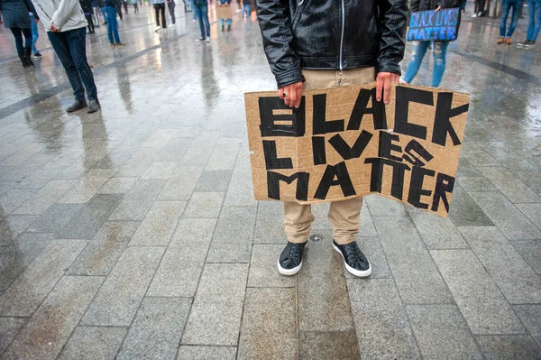 Protestors Demonstrating Pouring Rain Centre Enschede Protest Killing George Floyd — Stock Photo, Image