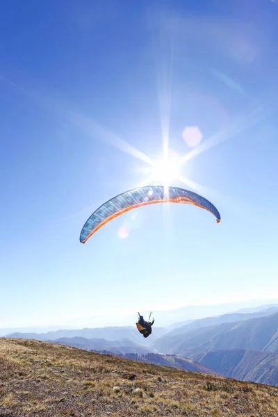 Fotograferen Mensen Die Met Paragliding Bezighouden Zich Leren Vliegen Paragliders — Stockfoto