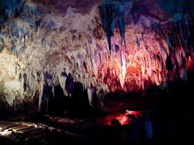 tham khao bin mağarası