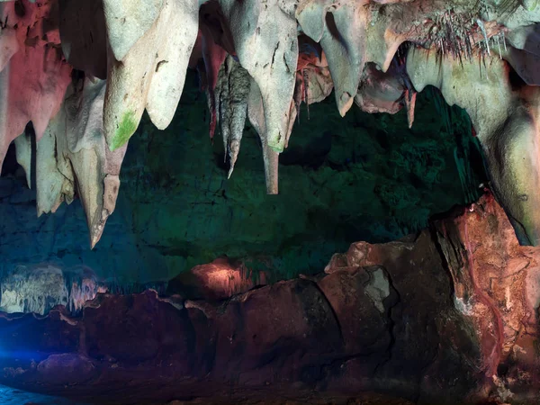 Tham Khao Bin cave — Stock Photo, Image