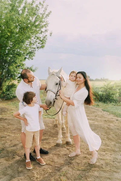 Family White Clothes Field — Stock Photo, Image