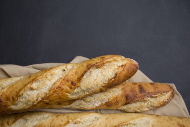 Kopyalama alanı siyah zemin üzerine Fransız ekmeği seçimi yapılmış