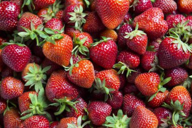 Taze sağlıklı çilek arkaplanının yakın çekimi