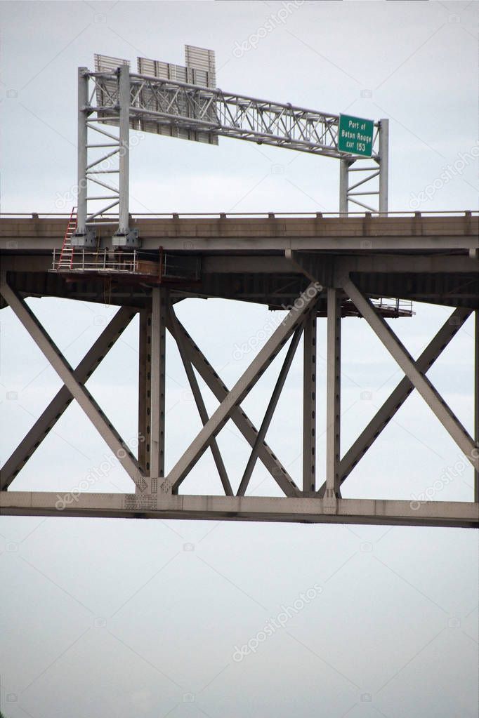 Baton Rouge, Luisiana, EE.UU. 2019 Un puente que une Baton Rouge y