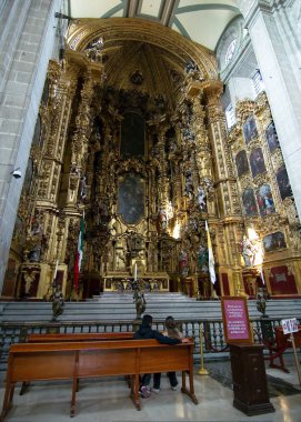 Mexico City, Meksika - 2019: Metropolitan Katedrali'nin Iç Kısmı.