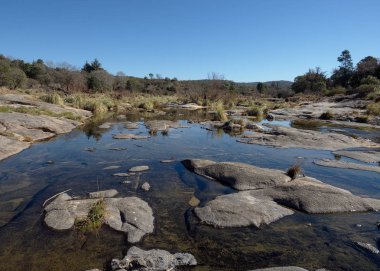 Los Chiorrillos nehri manzarası, Cabalango, Cordoba, Arjantin