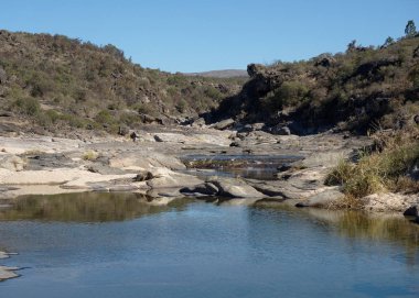 Los Chiorrillos nehri manzarası, Cabalango, Cordoba, Arjantin