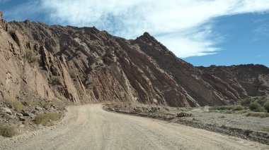 La Rioja eyaleti, Arjantin, doğal rota 76 yanında görünümü. 