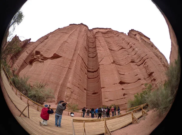 Rioja Argentina 2019 Turistas Visitam Parque Nacional Talampaya Localizado Leste — Fotografia de Stock