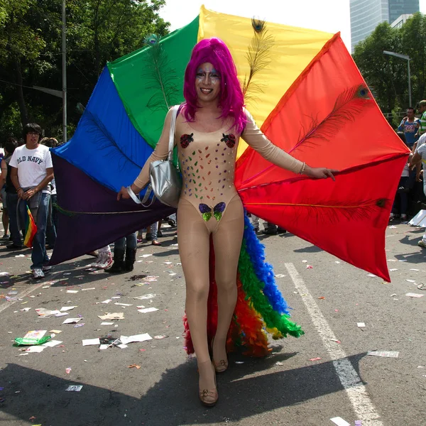 Cidade México México 2018 Uma Participante Vestida Desfile Anual Orgulho — Fotografia de Stock