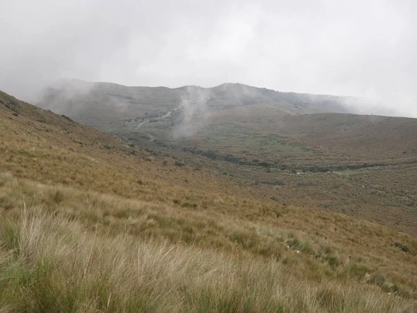 Panoramisch Uitzicht Pichincha Vulkaan Gelegen Net Aan Kant Van Quito — Stockfoto