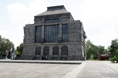 Mexico City, Meksika - 2019: Diego Rivera tarafından yaratılan Coyoacan semtinde ki taş yapı Anahuacalli Müzesi'nin dış cephesi.