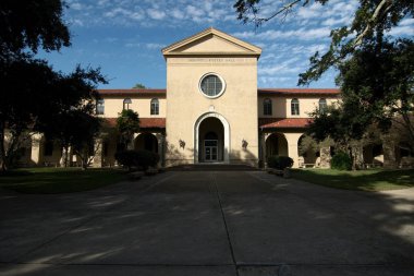 Baton Rouge, Louisiana, Abd - 2019: Louisiana Eyalet Üniversitesi ana kampüsünde, Murphy J Foster Hall Cephesi.