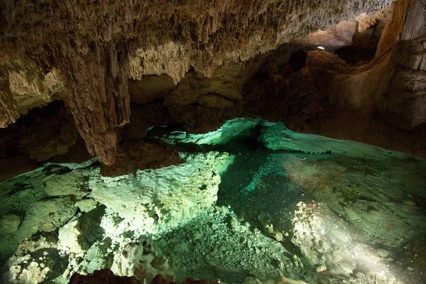 Interieur Van Een Cenote Ondergrondse Rivier Sinkhole Gelegen Hacienda Sotuta — Stockfoto