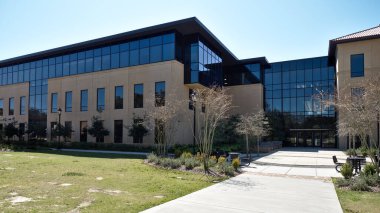 Baton Rouge, Louisiana, ABD - 2020: Patrick F. Taylor Hall 'un dış görünüşü, LSU Mühendislik Koleji (2007 yılına kadar CEBA adı verildi)).