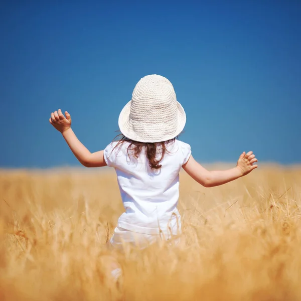 Happy Girl Walking Golden Wheat Enjoying Life Field Nature Beauty — Stock Photo, Image