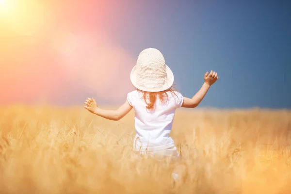 Happy Girl Walking Golden Wheat Enjoying Life Field Nature Beauty — Stock Photo, Image