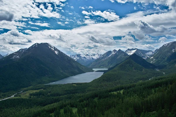 Espejo Lago Montaña —  Fotos de Stock