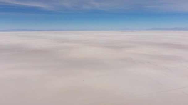 Ar 360 panorâmico sobre Uyuni salar. Bolívia . — Vídeo de Stock
