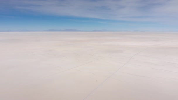 Flyg 360 panorama över Uyuni salar. Bolivia. — Stockvideo