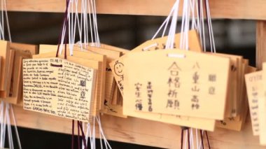 Tokyo/Japonya - 11th Ağustos 2017: Onun bir adak talet Japonca tapınak içinde. fotoğraf makinesi: Canon Eos 7d