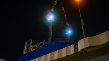 Shibuya, Tokyo/Japonya - 25th Haziran 2018: Onun bir vinç Tokyo. zaman atlamalı. fotoğraf makinesi: Canon Eos 5d mark4