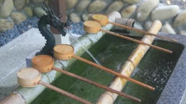 Itadori district, Gifu/Japonya - 7th Ağustos 2018: onun bir arıtma yalak, Gifu Japonya Japonca. fotoğraf makinesi: Canon Eos 5d mark4