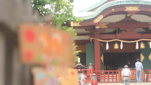 Kameido Tokyo Japan Augusti 2018 Dess Ljuslykta Tablett Japanska Shrine — Stockvideo