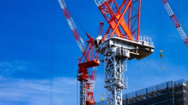 Hareketli vinç, yapım aşamasında