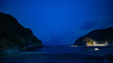 Geniş burun vasıl gece sukut vurdu