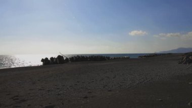 Kopya alanı da dahil olmak üzere dalga Shizuoka geniş kum beach civarındaki vurdu