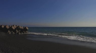 Kopya alanı da dahil olmak üzere dalga Shizuoka geniş kum beach civarındaki vurdu