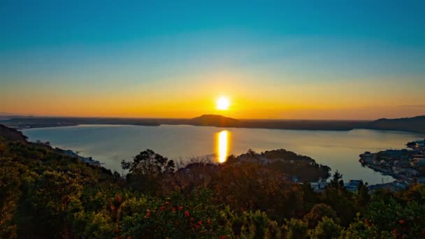 Проміжок часу ранок Схід сонця на озері Hamna в Японії Shizuoka. — стокове відео