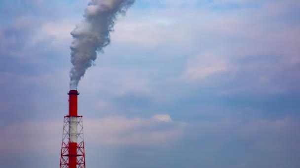 Дымовая задержка в химической промышленности в районе Yokkaichi Mie Japan — стоковое видео