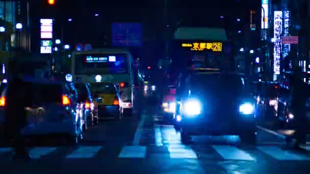 Lapso de tempo da noite no cruzamento em Kyoto tiro do meio — Vídeo de Stock