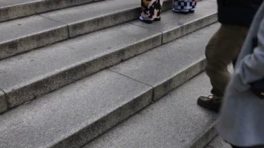 Yasaka tapınak Higashiyama Kyoto yürüyen insanlar