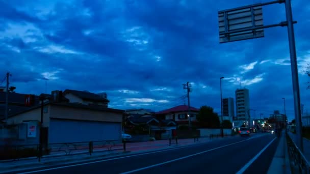 Nerima Tokyo'da sokakta şehir merkezinde, günbatımı zaman atlamalı — Stok video
