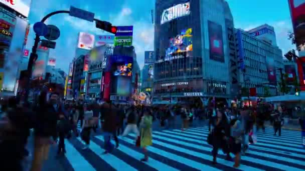 Západ slunce časová prodleva na ulici v Shibuya Tokyo široký záběr — Stock video