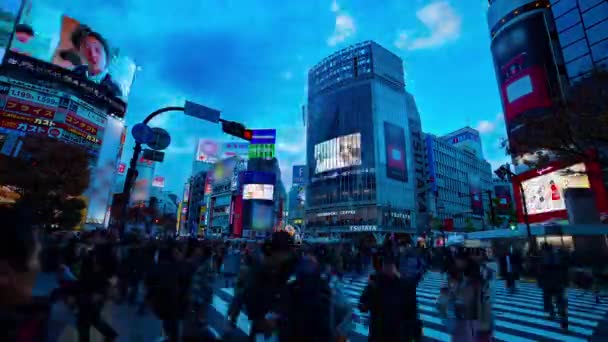 Upływ czasu zachód słońca na ulicy w Tokio Shibuya szeroki strzał — Wideo stockowe