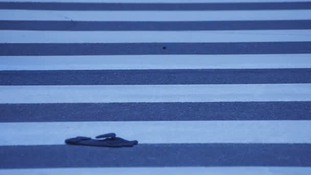 Walking people body parts at the crossing in the business town in Shinjuku Tokyo — Stock Video