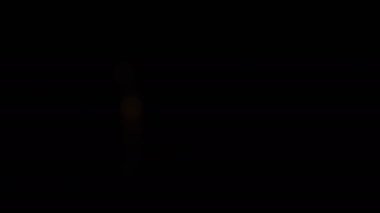 Havai fişek bokeh arkasında Odaiba Tokyo karanlık gökyüzü, gece