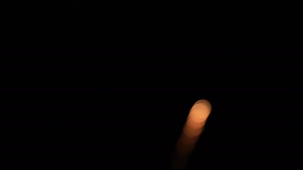 Πυροτεχνήματα bokeh πίσω από το σκοτεινό ουρανό στο Odaiba Tokyo για το βράδυ — Αρχείο Βίντεο