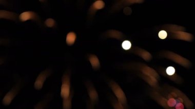 Havai fişek bokeh arkasında Odaiba Tokyo karanlık gökyüzü, gece